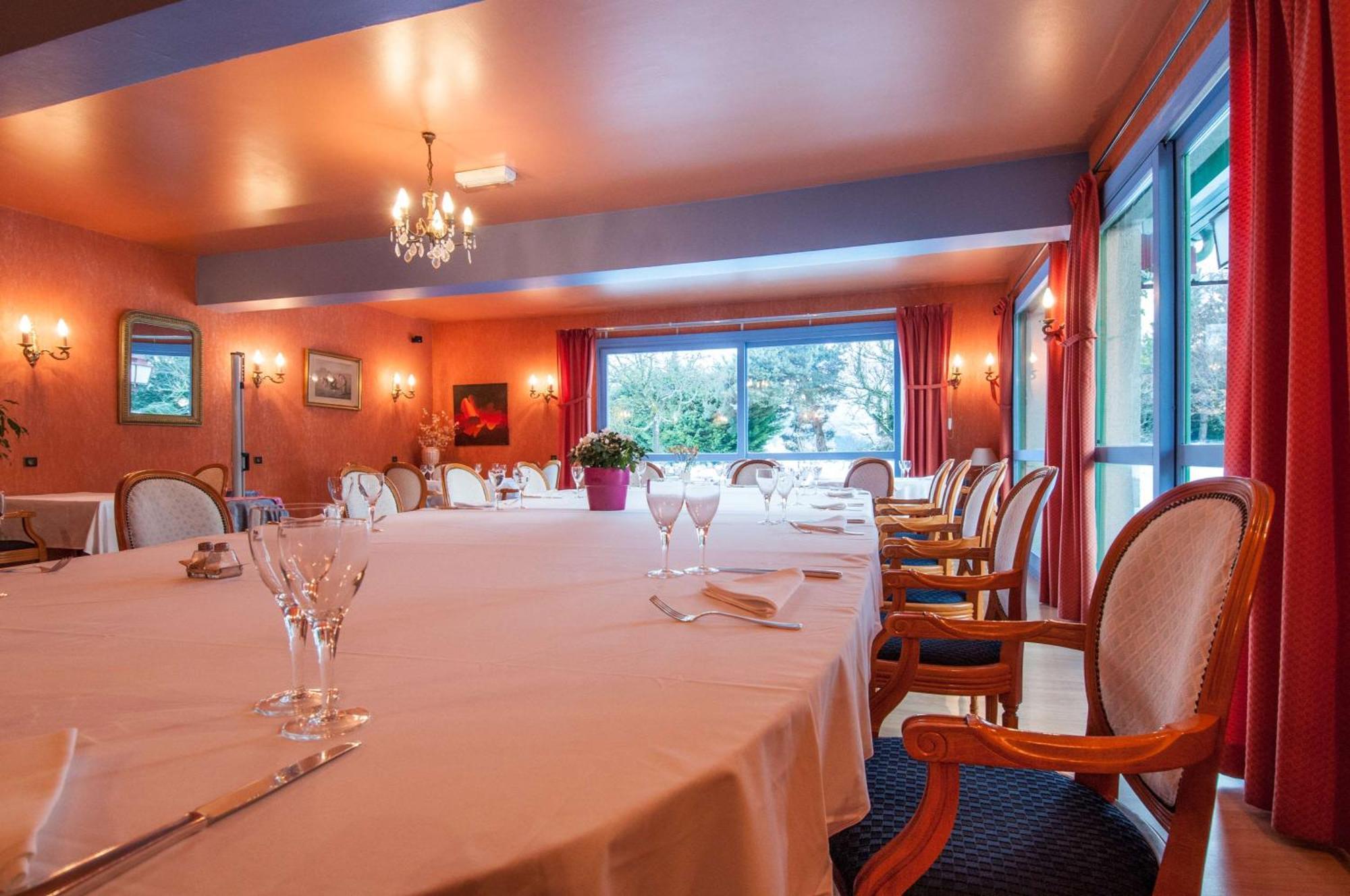 Brit Hotel Florimont Saint-Ferreol Bagian luar foto