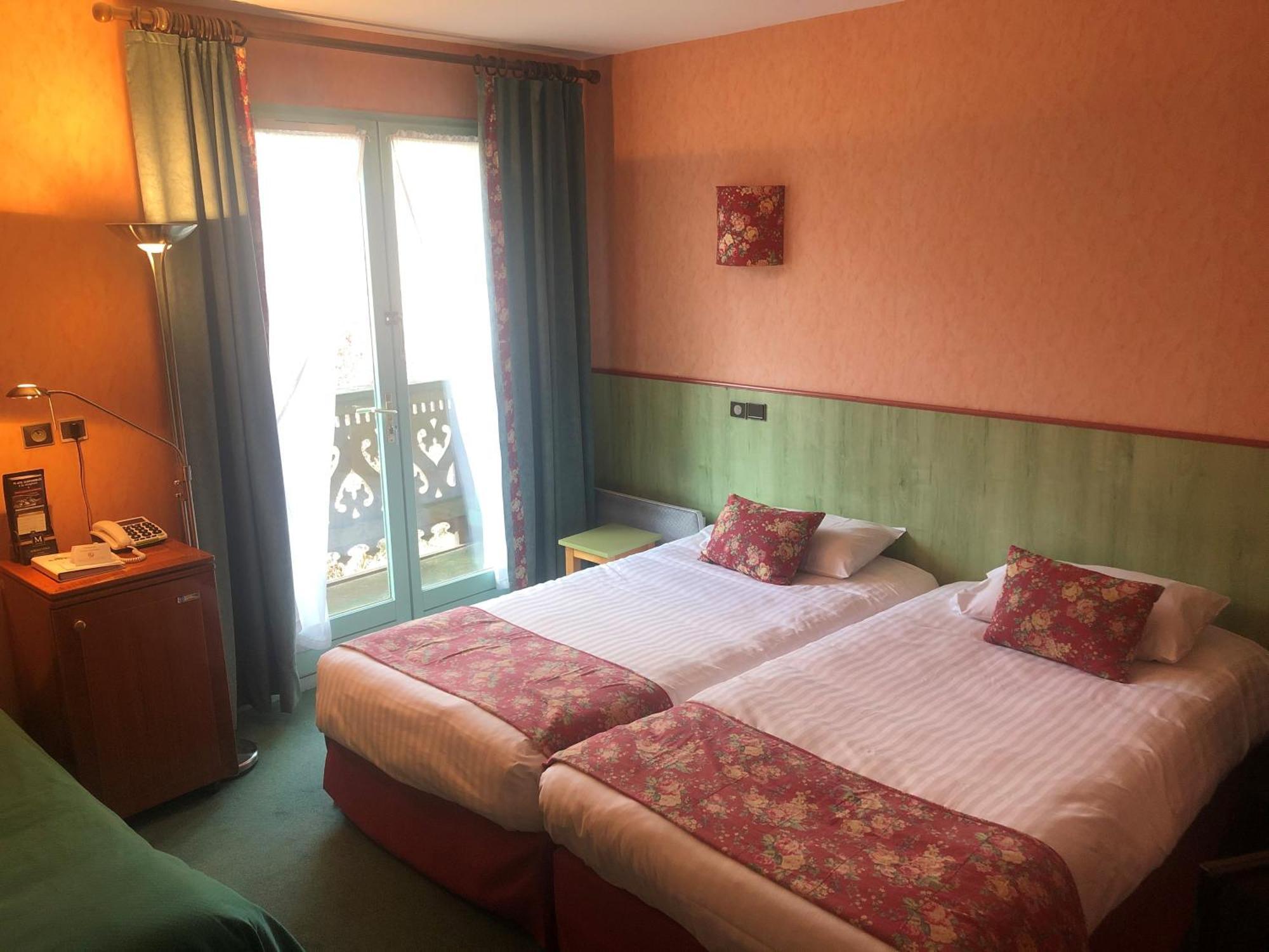 Brit Hotel Florimont Saint-Ferreol Bagian luar foto