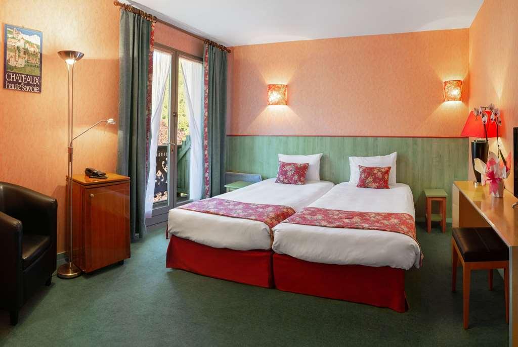 Brit Hotel Florimont Saint-Ferreol Ruang foto