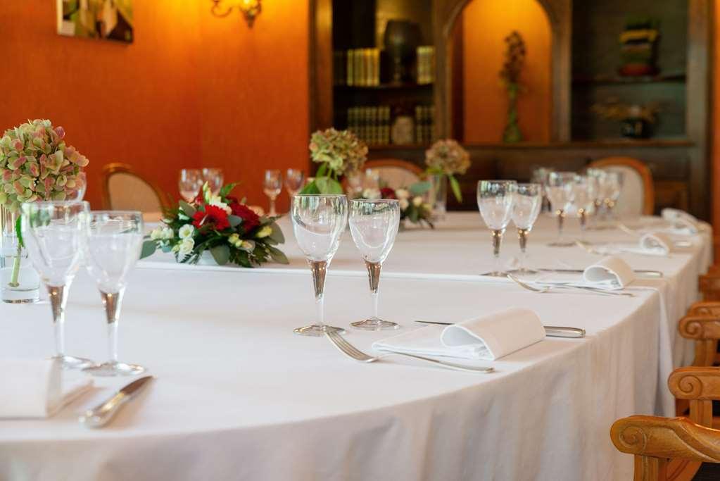 Brit Hotel Florimont Saint-Ferreol Restoran foto